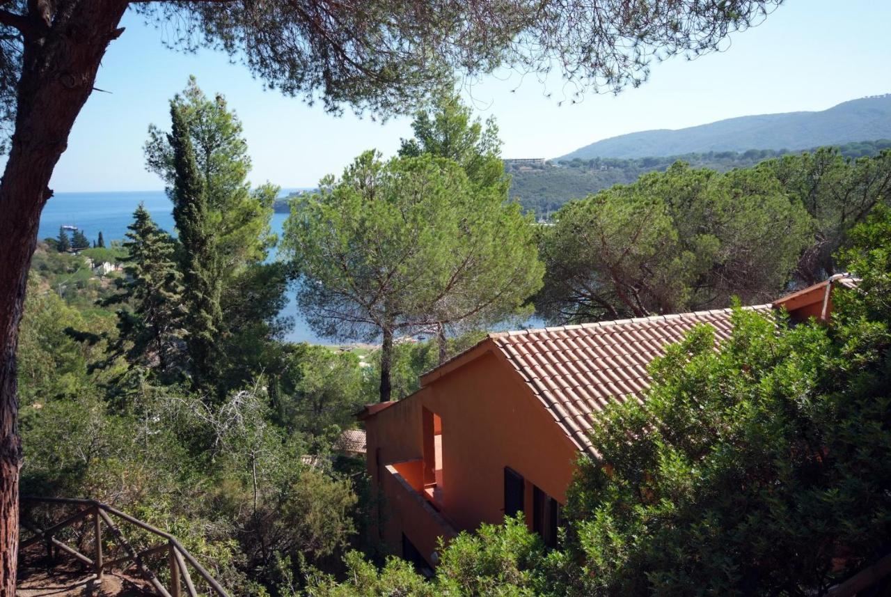 Residence Sud Est Porto Azzurro Ngoại thất bức ảnh