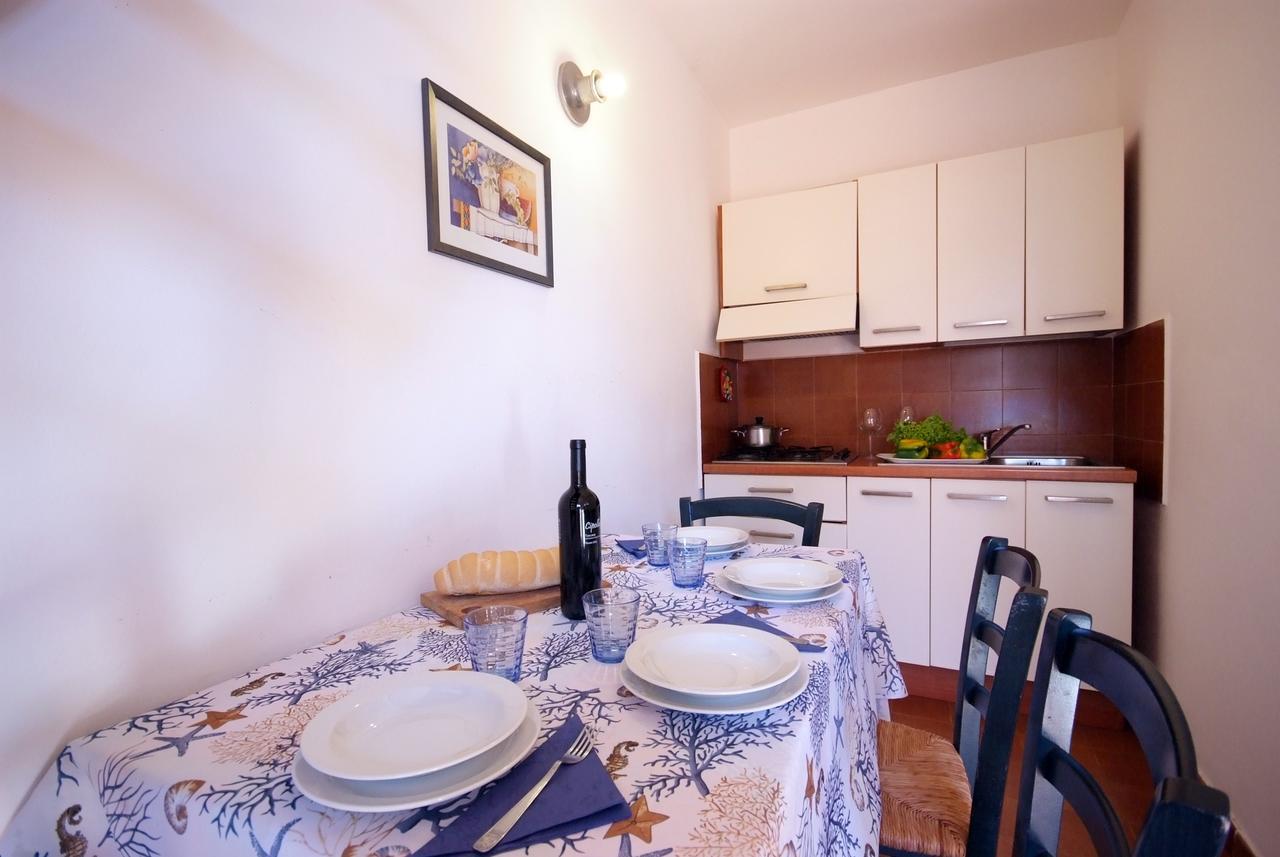 Residence Sud Est Porto Azzurro Ngoại thất bức ảnh