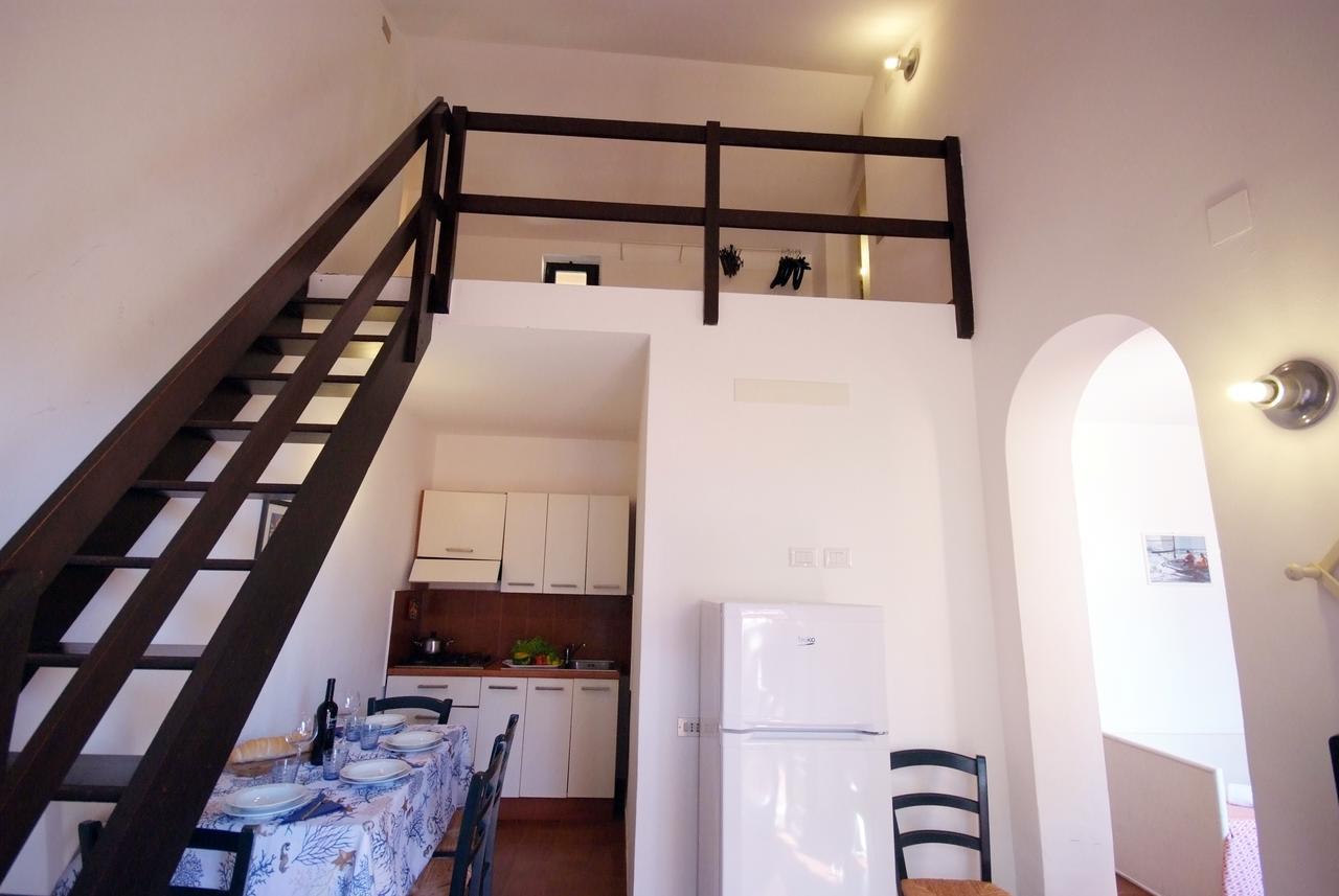 Residence Sud Est Porto Azzurro Ngoại thất bức ảnh