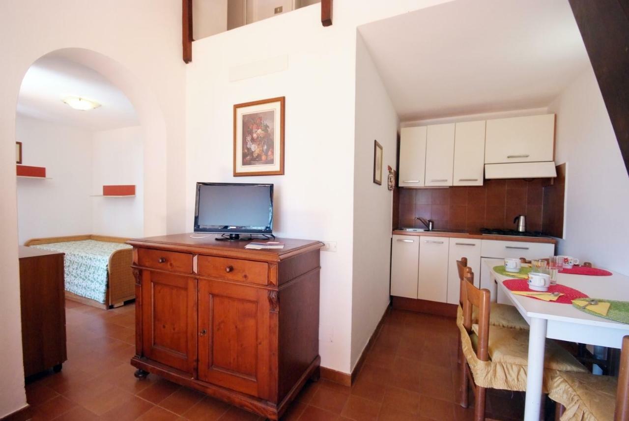 Residence Sud Est Porto Azzurro Ngoại thất bức ảnh