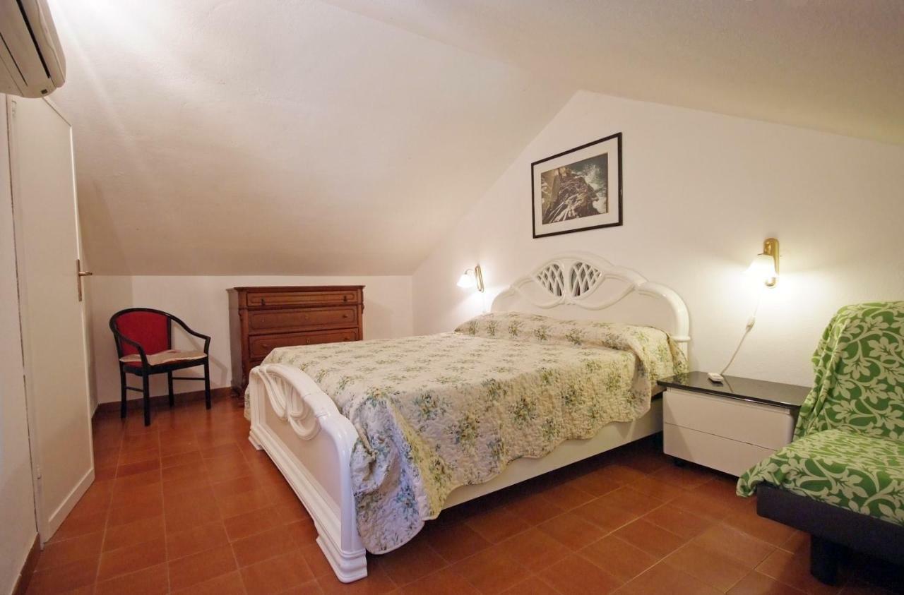 Residence Sud Est Porto Azzurro Ngoại thất bức ảnh